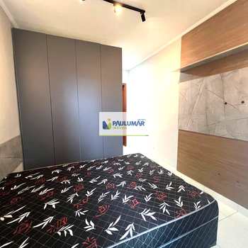 Apartamento em Praia Grande, bairro Caiçara