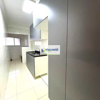 Apartamento em Praia Grande, bairro Caiçara