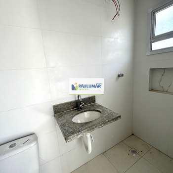 Apartamento em Praia Grande, bairro Guilhermina