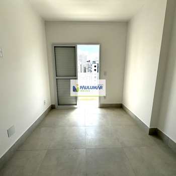 Apartamento em Praia Grande, bairro Guilhermina