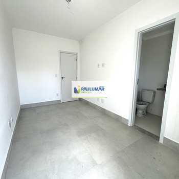Apartamento em Praia Grande, bairro Guilhermina