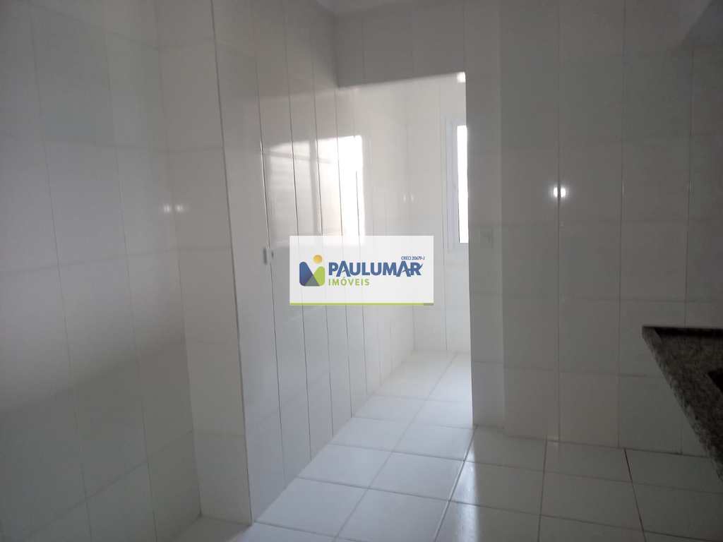 Apartamento em Mongaguá, no bairro Centro
