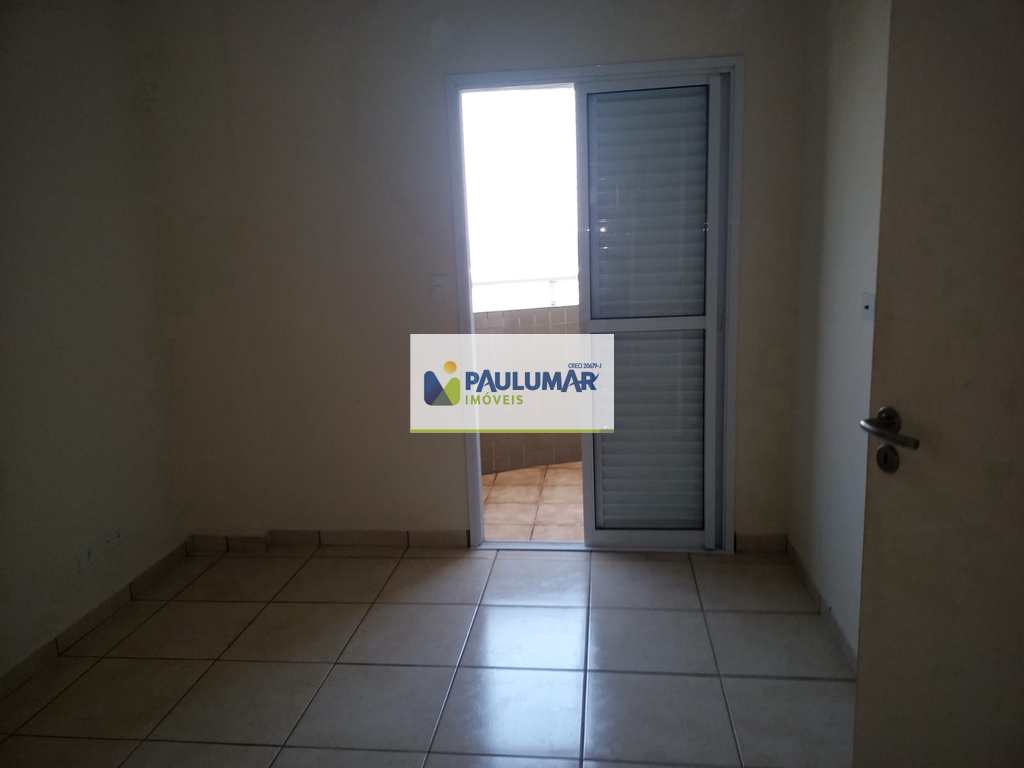 Apartamento em Mongaguá, no bairro Centro