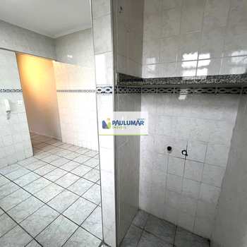 Apartamento em Praia Grande, bairro Guilhermina