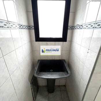Apartamento em Praia Grande, bairro Guilhermina