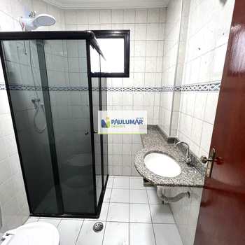 Apartamento em Praia Grande, bairro Guilhermina