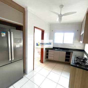 Apartamento em Praia Grande, bairro Guilhermina