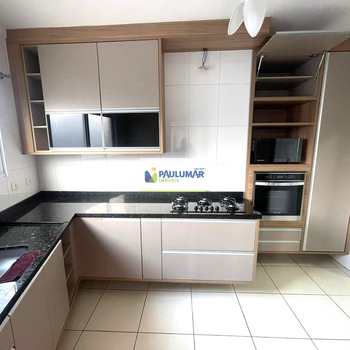 Apartamento em Praia Grande, bairro Guilhermina