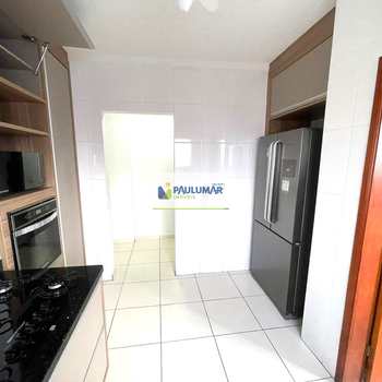 Apartamento em Praia Grande, bairro Guilhermina