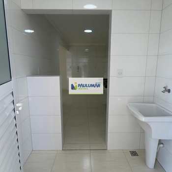 Apartamento em Praia Grande, bairro Caiçara