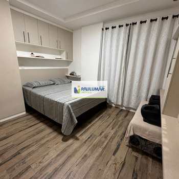 Apartamento em Mongaguá, bairro Centro