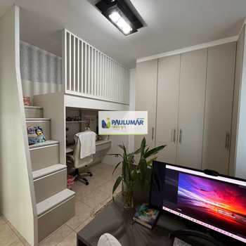 Apartamento em Mongaguá, bairro Centro