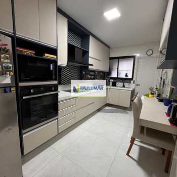Apartamento em Mongaguá, bairro Centro