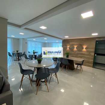 Apartamento em Mongaguá, bairro Vila São Paulo