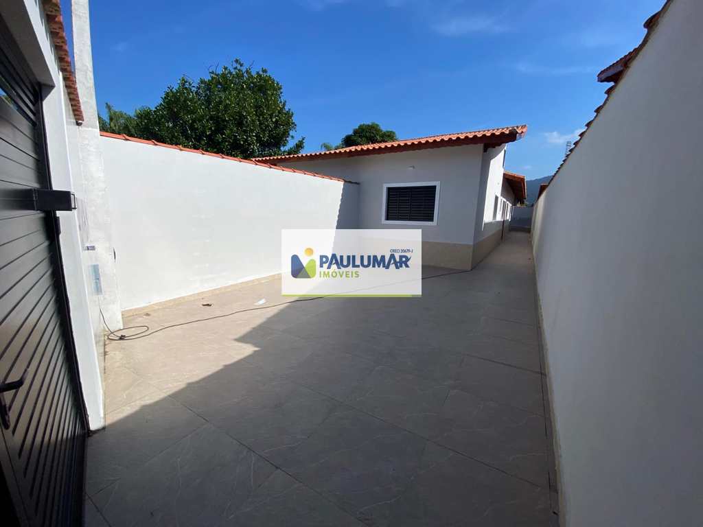 Casa em Itanhaém, no bairro Balneário Campos Elíseos