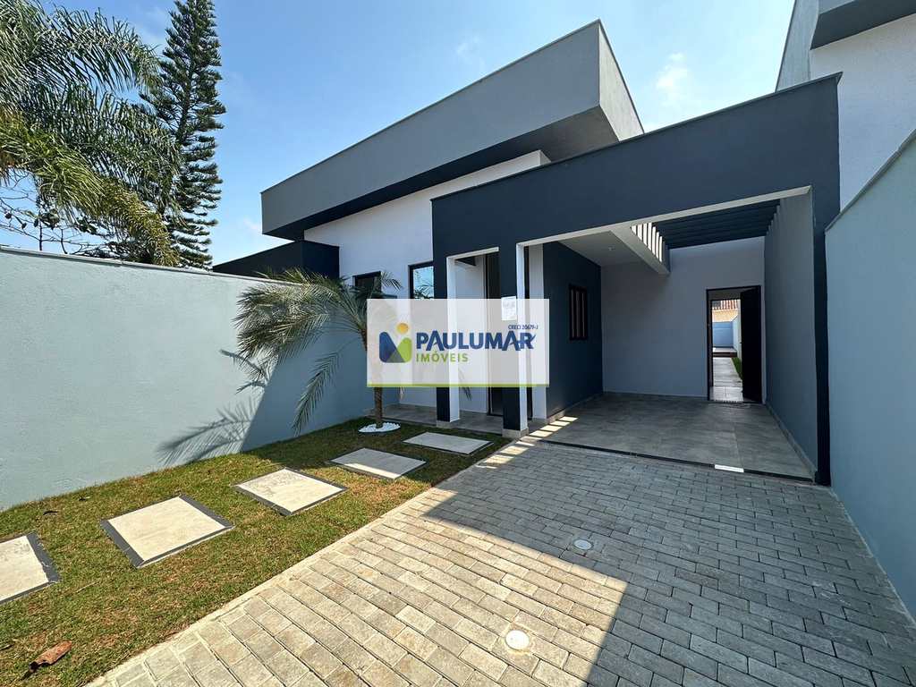 Casa em Itanhaém, no bairro Cibratel II