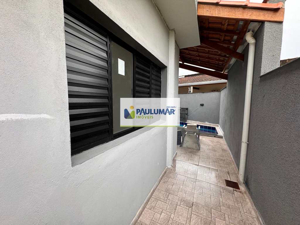 Casa em Itanhaém, no bairro Campos Elíseos