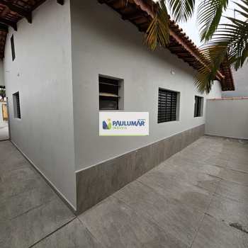 Casa em Itanhaém, bairro Loty
