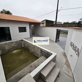 Casa em Itanhaém, bairro Loty