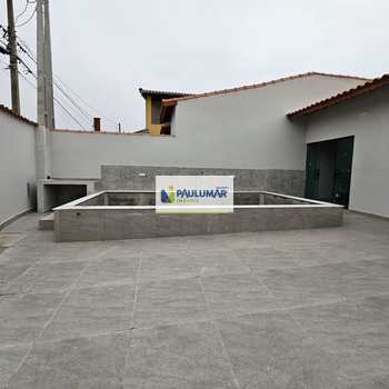 Casa em Itanhaém, bairro Loty