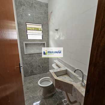 Casa em Itanhaém, bairro Loty