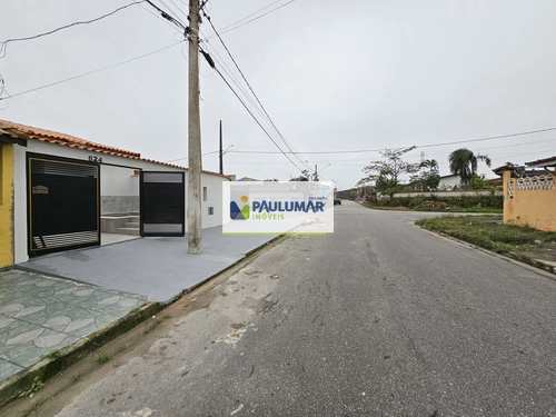 Casa, código 832817 em Itanhaém, bairro Loty
