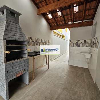 Casa em Itanhaém, bairro Loty