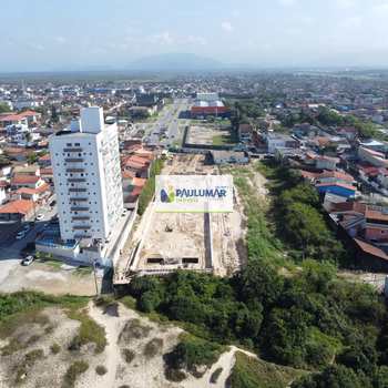 Apartamento em Itanhaém, bairro Centro