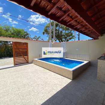 Casa em Itanhaém, bairro Loty