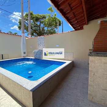 Casa em Itanhaém, bairro Loty