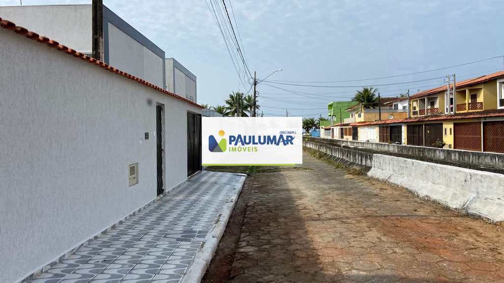 Casa em Mongaguá, no bairro Itaóca