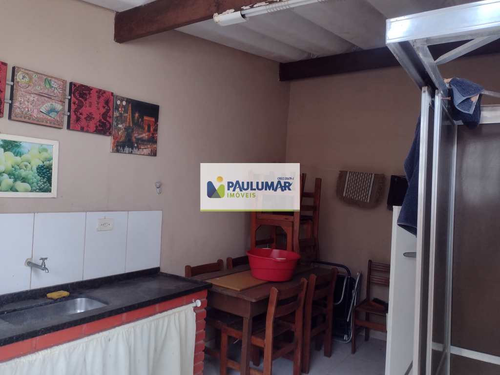 Casa em Praia Grande, no bairro Solemar