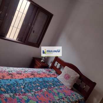 Casa em Praia Grande, bairro Solemar