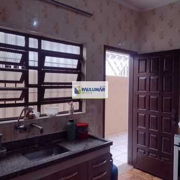 Casa em Praia Grande, bairro Solemar