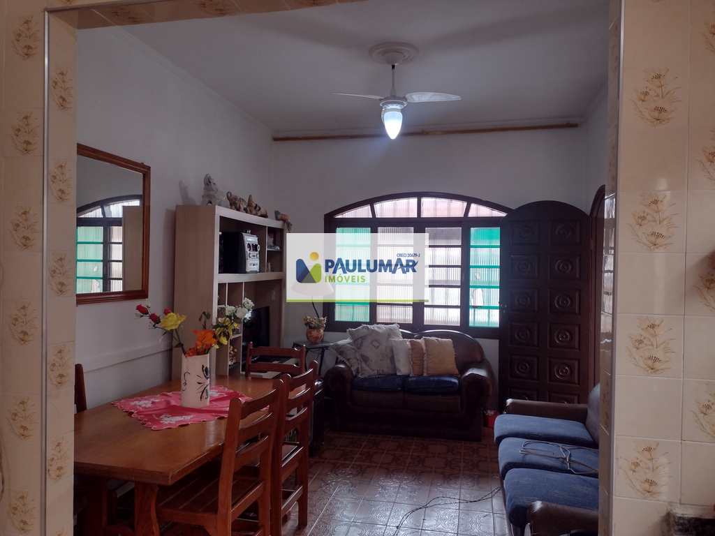 Casa em Praia Grande, no bairro Solemar