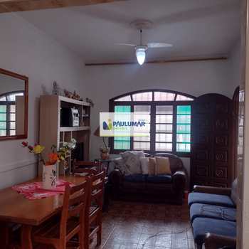 Casa em Praia Grande, bairro Solemar