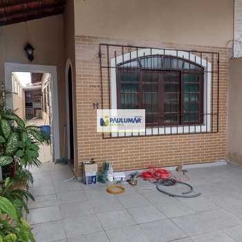 Casa em Praia Grande, bairro Solemar