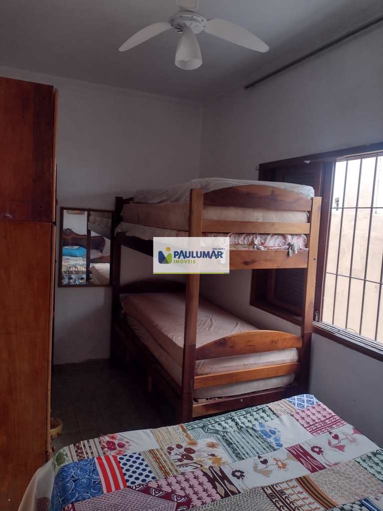 Casa em Praia Grande, no bairro Solemar