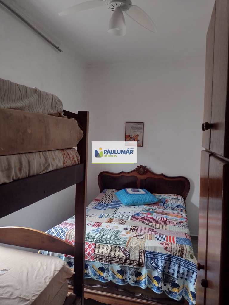 Casa em Praia Grande, no bairro Solemar