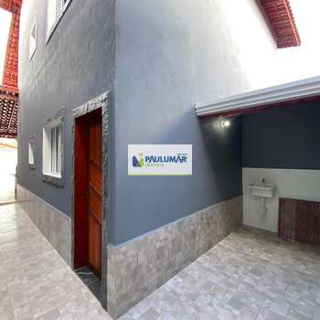Sobrado em Mongaguá, bairro Agenor de Campos