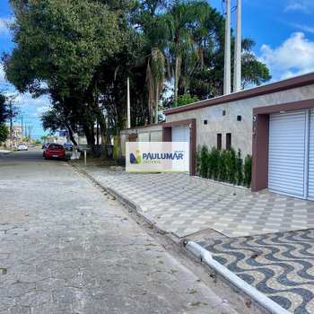 Sobrado em Mongaguá, bairro Agenor de Campos
