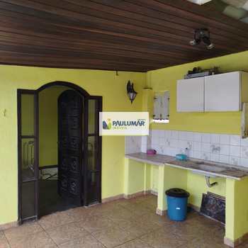 Sobrado em Mongaguá, bairro Vila São Paulo