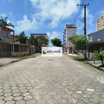 Sobrado em Mongaguá, bairro Vila São Paulo