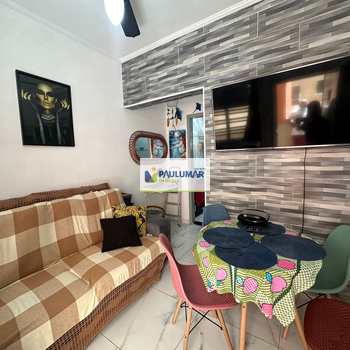 Apartamento em Mongaguá, bairro Centro