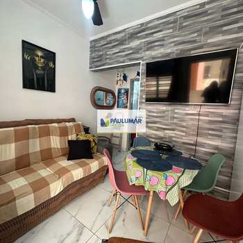 Apartamento em Mongaguá, bairro Centro