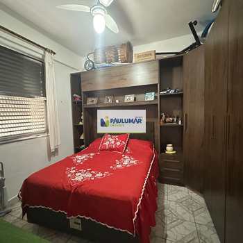 Apartamento em Mongaguá, bairro Centro