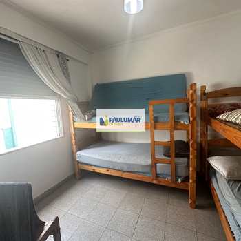 Apartamento em Mongaguá, bairro Centro