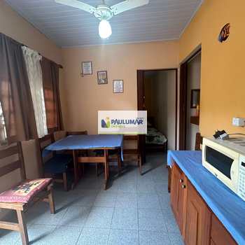 Apartamento em Mongaguá, bairro Centro