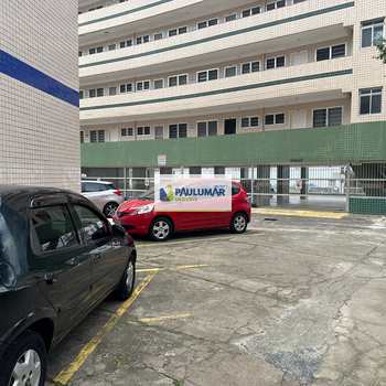 Apartamento em Mongaguá, bairro Centro