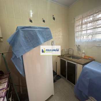 Apartamento em Mongaguá, bairro Centro